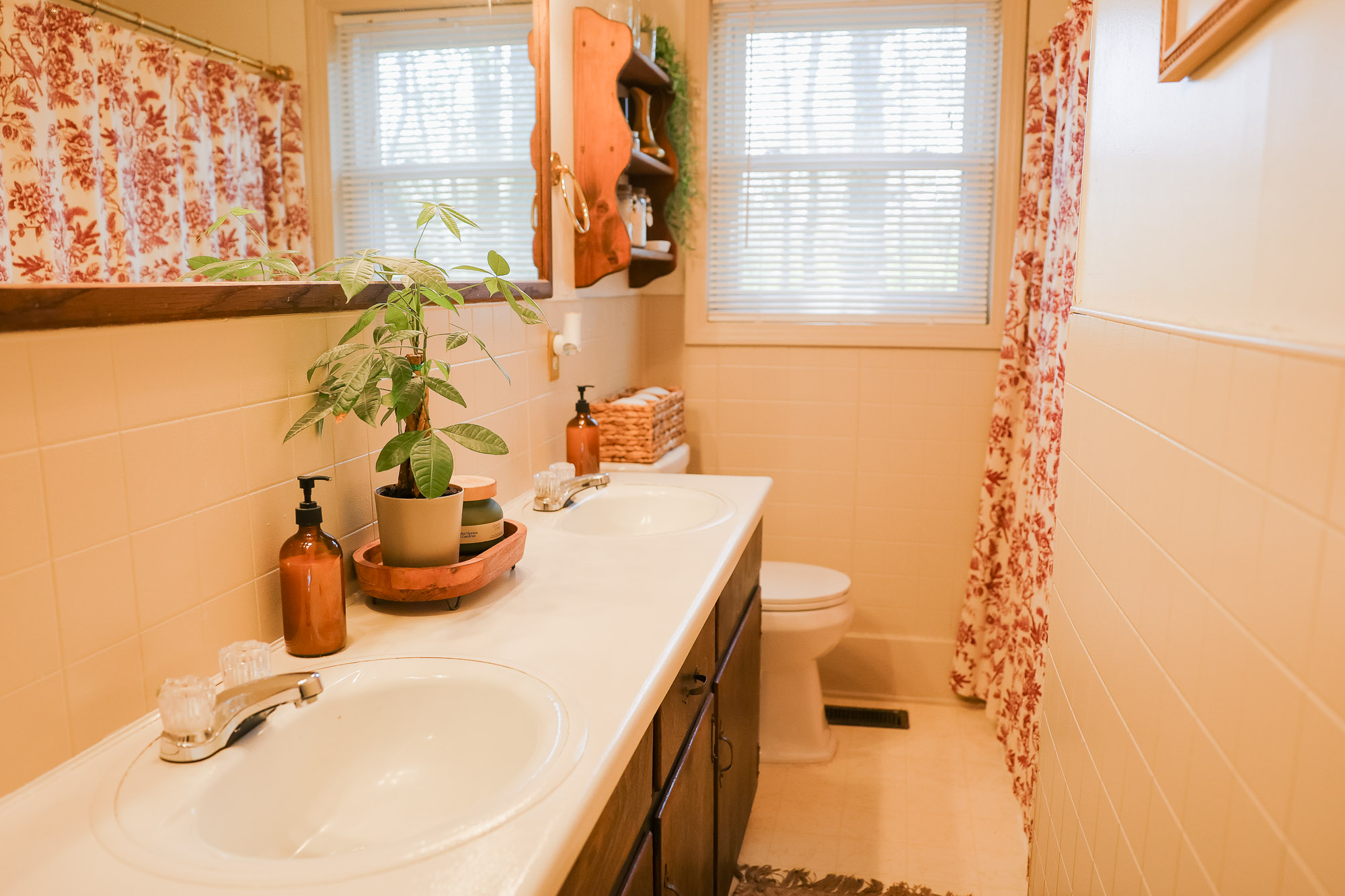Before & After: Our 1960s Bathroom Refresh on a Budget